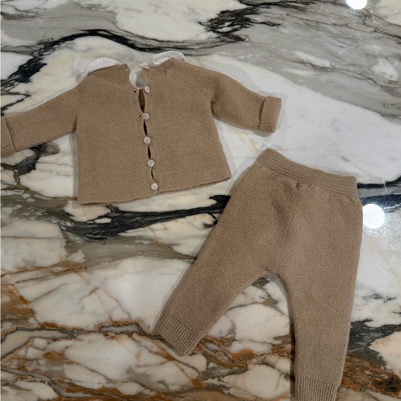 La Coqueta Camel Fonzo Morino Baby Knitted Set | Baby Girl 0-3 Mo - Picture 6 of 10